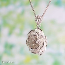 画像4: 蓮の花のネックレス(M1)｜CZ一粒石を入れた大きめロータス、蓮の花のチャーム【silver925】 (4)