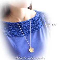 画像13: 桜（L）のネックレス｜本物のさくら・サクラ・Sakuraと同じ大きさのチャーム【ニッケルフリーで金属アレルギーの方にも安心なゴールド加工】 (13)