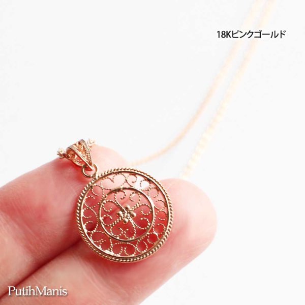 画像13: コインチャームネックレス・サークルチャームに透かしの銀線細工アイアンクロス [ch72-n-g]金属アレルギー