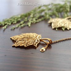 画像7: 楓の葉っぱ・メイプルリーフのペンダントトップ・銀線細工ロングネックレス用【金属アレルギーの方に配慮したニッケルフリー加工】 (7)