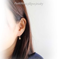 画像11: 【ハート】透かしが綺麗なプチサイズのハートチャームピアス／24Kゴールド・18Kピンクゴールド【ニッケルフリー】【金属アレルギー】【フィリグリー銀線細工】 (11)