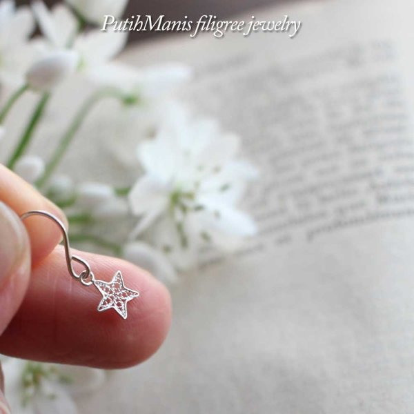 画像6: 小さな透かしの星・スターチャームのドロップピアス・銀線細工 silver925