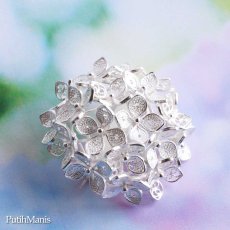 画像1: 【紫陽花】【アジサイ】のブローチ・silver925・職人の技術の粋を極めた本格的な和風作品。 (1)