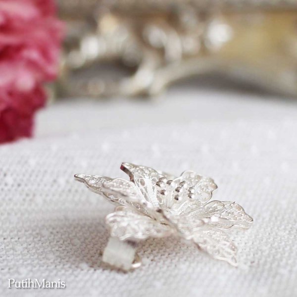 画像9: クレマチスのお花・銀線細工の透かしの花びらが美しいブローチ【フィリグリー・銀線細工パーツ】(シルバー/silver925)