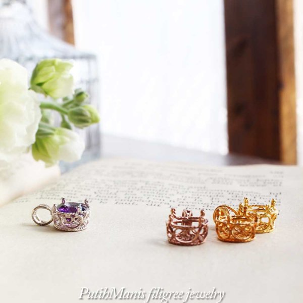 画像4: 【セッティングパーツ】透かしの光と影が美しい台座♪8mmストーンを入れられるペンダントトップセッティングパーツ【ニッケルフリー】【金属アレルギー】