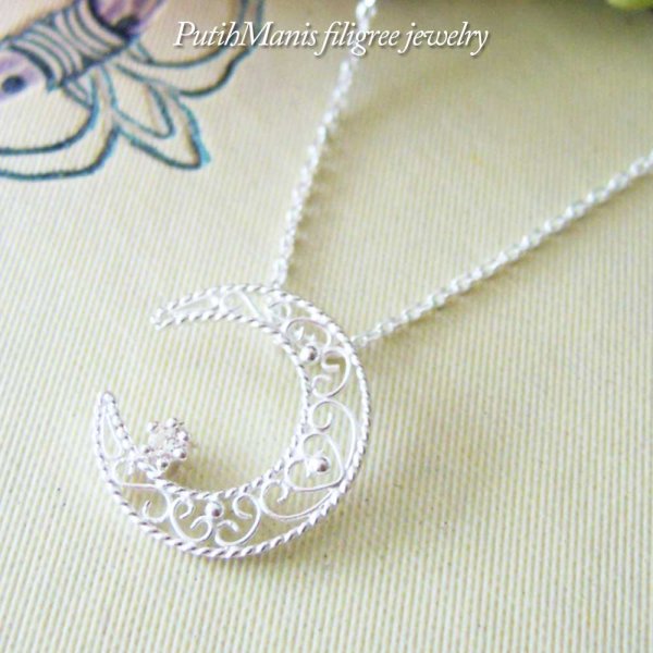 画像5: ムーンスター・銀線細工で作ったアイアンワークが美しい三日月と星のネックレスsilver925[fil21-si-n]