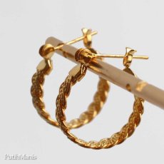 画像3: 三つ編み細工のフープピアス【ニッケルフリー・ゴールド】リングとお揃いにできます。K24K/K18K (3)