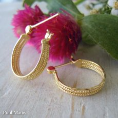 画像5: 5連のワイヤーが複雑な光を生み出すフープピアス【ニッケルフリー・ゴールド】K24K/K18K (5)