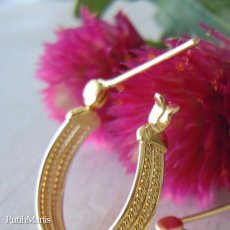 画像6: 5連のワイヤーが複雑な光を生み出すフープピアス【ニッケルフリー・ゴールド】K24K/K18K (6)