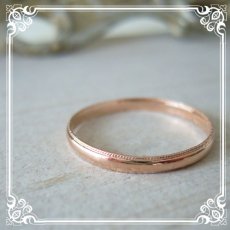 画像1: ツイストサンドリング｜つやつやプレーンを極細ツイストワイヤーで上下をはさんだリング【金属アレルギーの方に配慮したニッケルフリー加工】 (1)