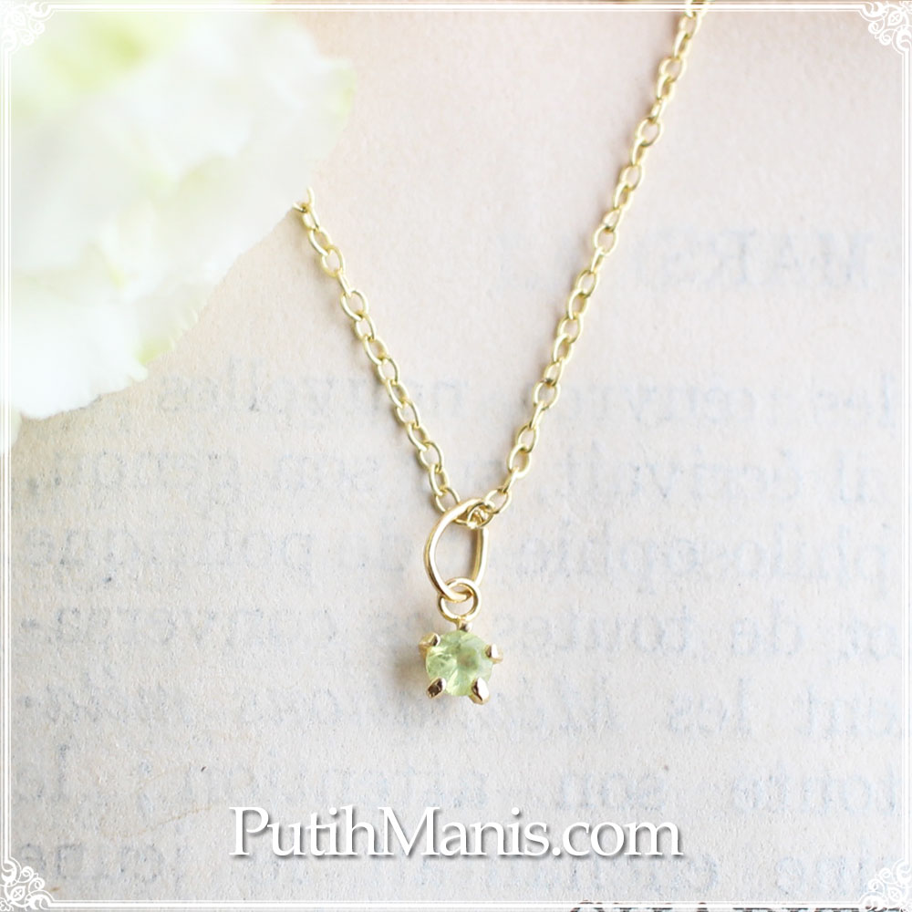 ペリドット, Peridot, 誕生石, ネックレス,　Necklace, ニッケルフリー,　金属アレルギー,　銀線細工, フィリグリー,　フィリグラーナ